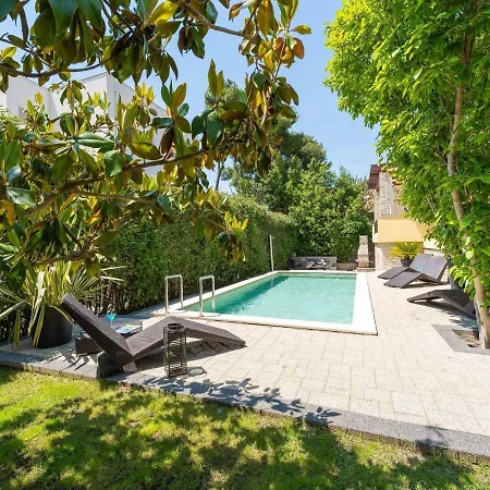 Exquisite With Private Pool In * زادار