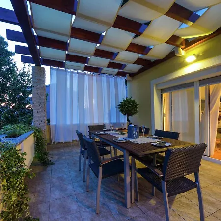 Exquisite With Private Pool In فيلة